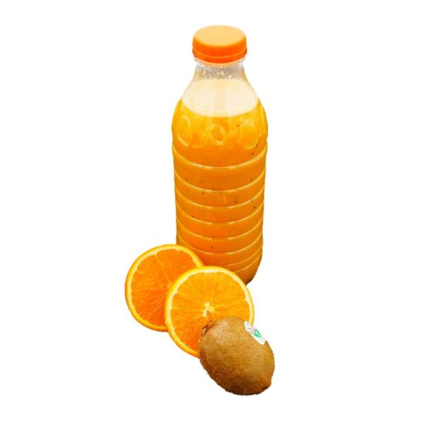 Verse sinaasappel kiwi sap